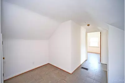 8240 Camargo Road, Madeira, OH 45243 - Photo 22