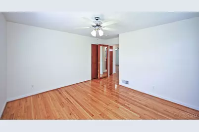 8240 Camargo Road, Madeira, OH 45243 - Photo 16
