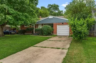 955 Quincy Dr, Hamilton, OH 45013 - Photo 2