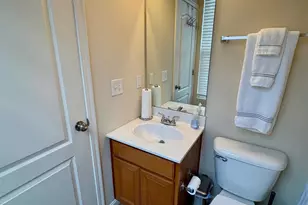 1024 Lost Crossing, Springfield Township, OH 45231 - Photo 6