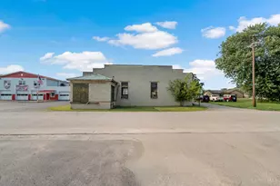 301 Pearl St, Manchester, OH 45144 - Photo 1