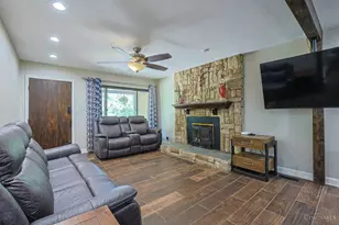 6135 Mernic Dr, Green Township, OH 45248 - Photo 6