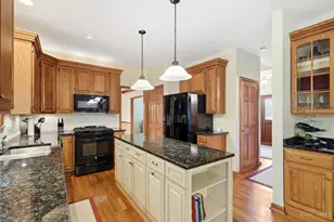 6641 Miami Trails Dr, Loveland, OH 45140 - Photo 18