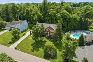 6641 Miami Trails Dr, Loveland, OH 45140 - Photo 2