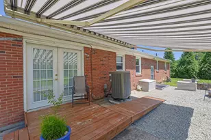451 Blossom Ln, Union Township, OH 45244 - Photo 28