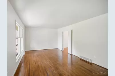 1046 Eastland Terrace, Anderson Township, OH 45230 - Photo 6