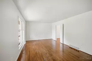 1046 Eastland Terrace, Anderson Township, OH 45230 - Photo 6