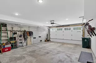 5749 Sanctuary Pl, Cincinnati, OH 45230 - Photo 18