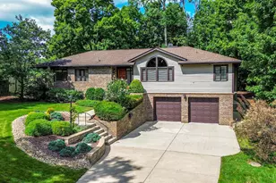 5209 Oakhill Ln, Green Township, OH 45247 - Photo 2