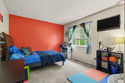 17 Woodview Court, Springdale, OH 45246 - Photo 8