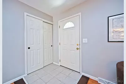6040 Seiler Drive, Cincinnati, OH 45239 - Photo 6