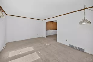 191 Cedarbrook Dr, Loveland, OH 45140 - Photo 6