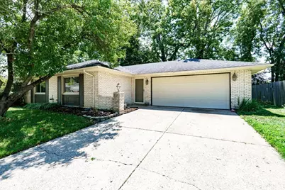 135 Whispering Pines, Springboro, OH 45066 - Photo 2