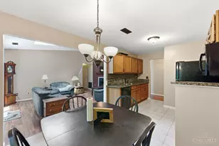 1572 Gelhot Dr, Fairfield, OH 45014 - Photo 10