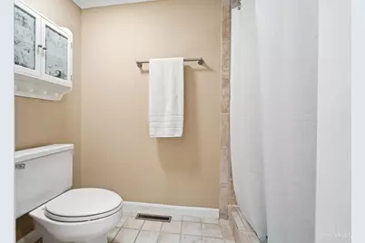 8183 Lyndhurst Court, Sycamore Township, OH 45249 - Photo 32