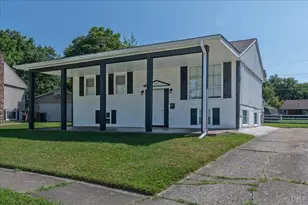 390 Sandy Ln, Franklin, OH 45005 - Photo 4