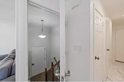 390 Sandy Lane, Franklin, OH 45005 - Photo 8