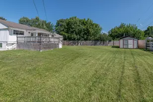 390 Sandy Ln, Franklin, OH 45005 - Photo 28
