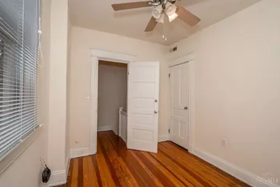 221 E Rochelle Street, Cincinnati, OH 45219 - Photo 12