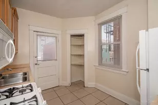 221 E Rochelle St, Cincinnati, OH 45219 - Photo 10