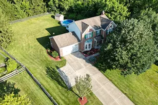 4450 Abby Ct, Green Township, OH 45248 - Photo 2