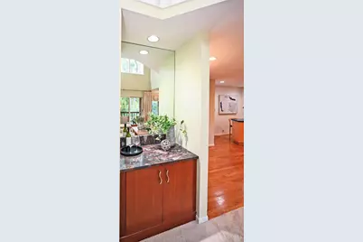 681 Totten Way, Cincinnati, OH 45226 - Photo 4
