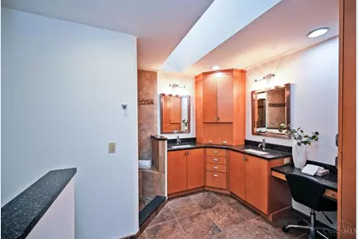 681 Totten Way, Cincinnati, OH 45226 - Photo 32