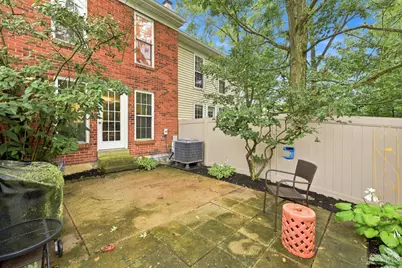 10879 Lakehurst Court, Sycamore Township, OH 45242 - Photo 18