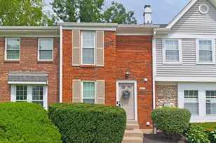 10879 Lakehurst Ct, Sycamore Township, OH 45242 - Photo 1