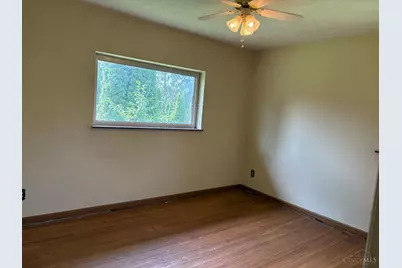 7031 Brantford Road, Butler Twp, OH 45414 - Photo 24