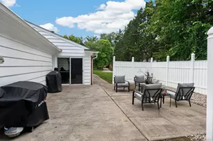 1028 Newcastle Dr, Springfield Township, OH 45231 - Photo 46
