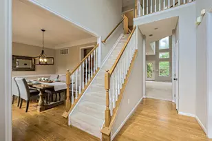 6058 Windy Hollow Ct, Miami Township, OH 45140 - Photo 4