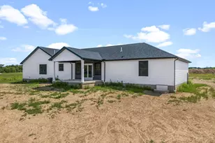 1200 Hunters Glen Dr, Adams Township, OH 45177 - Photo 4