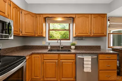 2590 Westbourne Drive, Green Township, OH 45248 - Photo 8