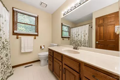 2590 Westbourne Drive, Cincinnati, OH 45248 - Photo 22