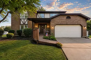 2590 Westbourne Dr, Green Township, OH 45248 - Photo 1