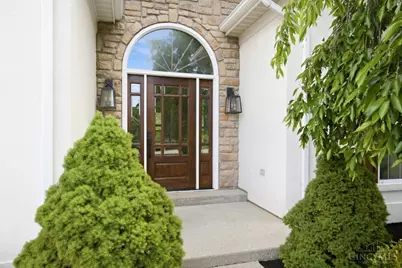 560 Virginia Lane, Union Township, OH 45244 - Photo 6