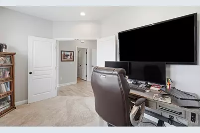 7030 Quellin Boulevard, Hamilton Township, OH 45039 - Photo 6