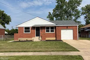 8613 Brent Dr, Springfield Township, OH 45231 - Photo 1