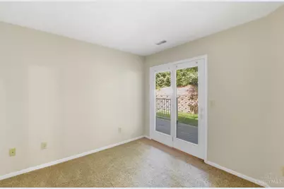 6288 Eagles Lake Dr, Cincinnati, OH 45248 - Photo 32