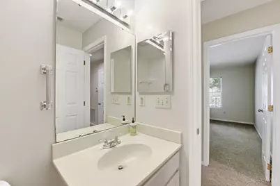 6288 Eagles Lake Dr, Cincinnati, OH 45248 - Photo 26