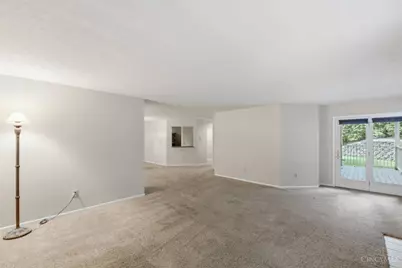 6288 Eagles Lake Dr, Cincinnati, OH 45248 - Photo 6