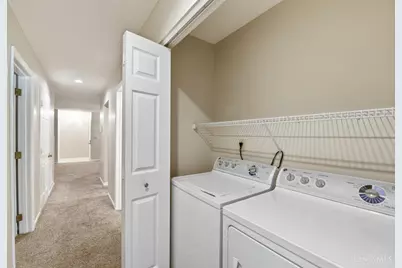 6288 Eagles Lake Dr, Cincinnati, OH 45248 - Photo 16