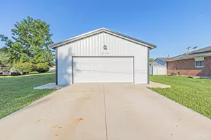 240 N Sycamore St, Lynchburg, OH 45142 - Photo 26