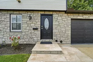 11349 Lincolnshire Dr, Forest Park, OH 45240 - Photo 6