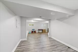 2343 Fairgreen Dr, Green Township, OH 45238 - Photo 16