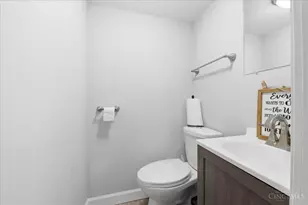 2343 Fairgreen Dr, Green Township, OH 45238 - Photo 18