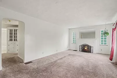 8317 Lake Avenue, Deer Park, OH 45236 - Photo 6