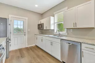 1716 Iliff Ave, Cincinnati, OH 45205 - Photo 8