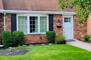 2062 Sunset Dr, Hamilton, OH 45013 - Photo 1